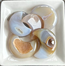 Load image into Gallery viewer, Druzy Agate