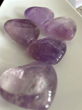 Load image into Gallery viewer, Amethyst Heart