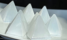 Load image into Gallery viewer, Selenite