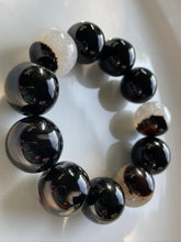 Load image into Gallery viewer, 20mm Sardonyx Gemstone Bracelet