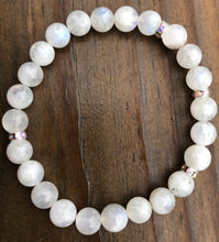 Load image into Gallery viewer, Natural Blue Flash Moonstone Gemstone Bracelet