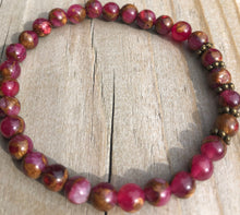 Load image into Gallery viewer, Mini Red Suspended Copper Agate Gemstone Bracelet