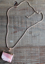 Load image into Gallery viewer, Raw Rose Quartz Neckwear