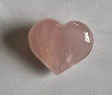 Load image into Gallery viewer, Rose Quartz Hearts