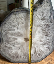 Load image into Gallery viewer, Giant Quartz Slice