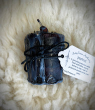 Load image into Gallery viewer, Protect Ritual Herbal Votive Candle