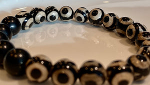 Black Eye Tibetan Agate and Onyx Bracelet